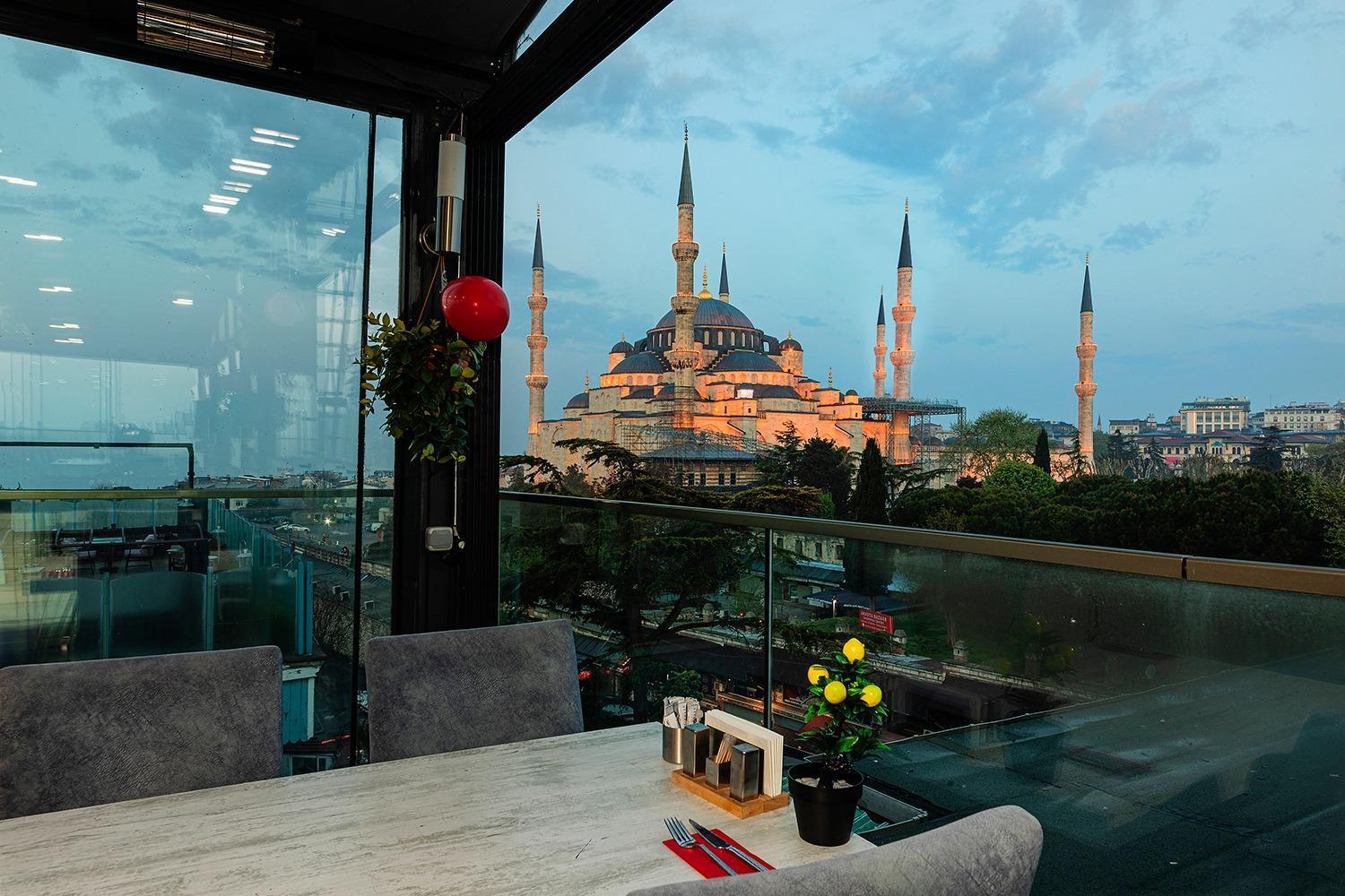 อริสโตแครต โฮเต็ล Hotel อิสตันบูล ภายนอก รูปภาพ