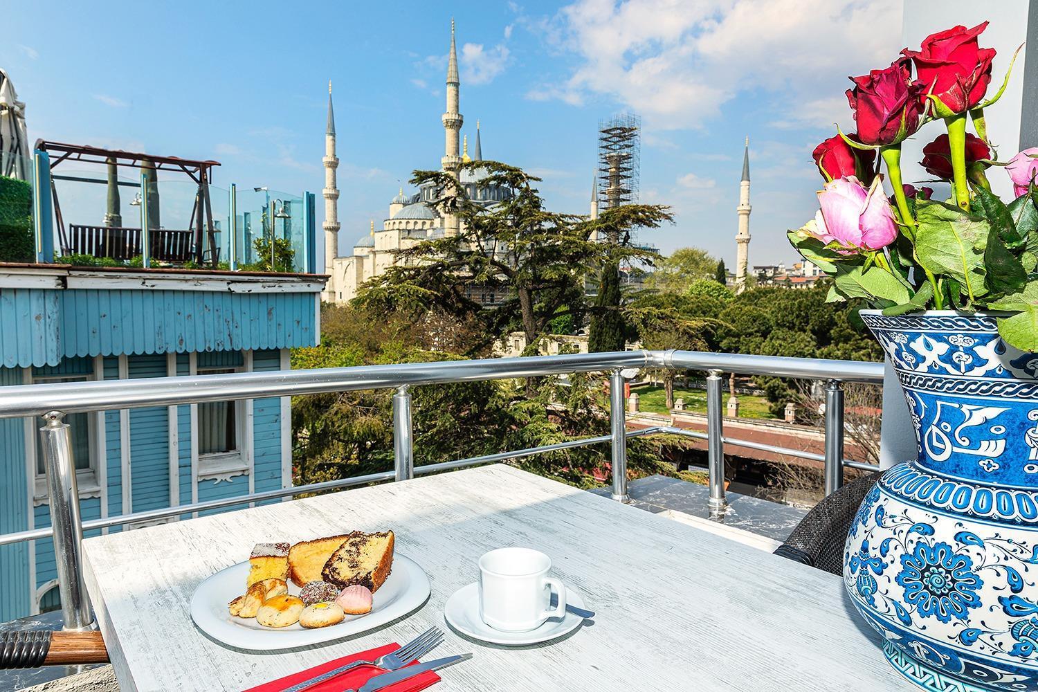 อริสโตแครต โฮเต็ล Hotel อิสตันบูล ภายนอก รูปภาพ